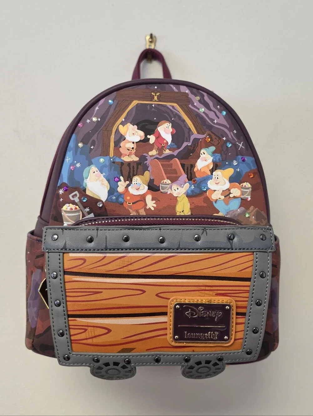 Loungefly disney snow
